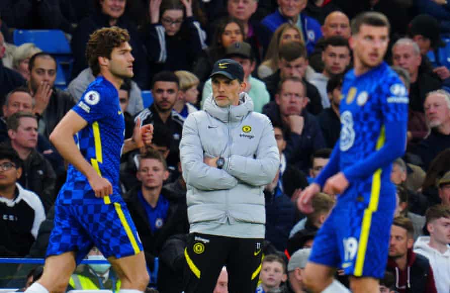 Thomas Tuchel looks unimpressed as he watches his side against Arsenal