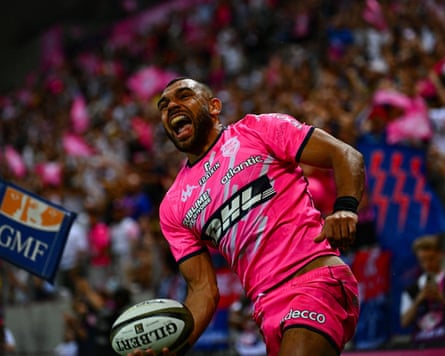 Joe Marchant playing for Stade Français.