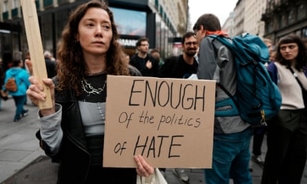 Protesters against the FPÖ’s hardline policies outside Saint Stephen Cathedral, in Vienna.