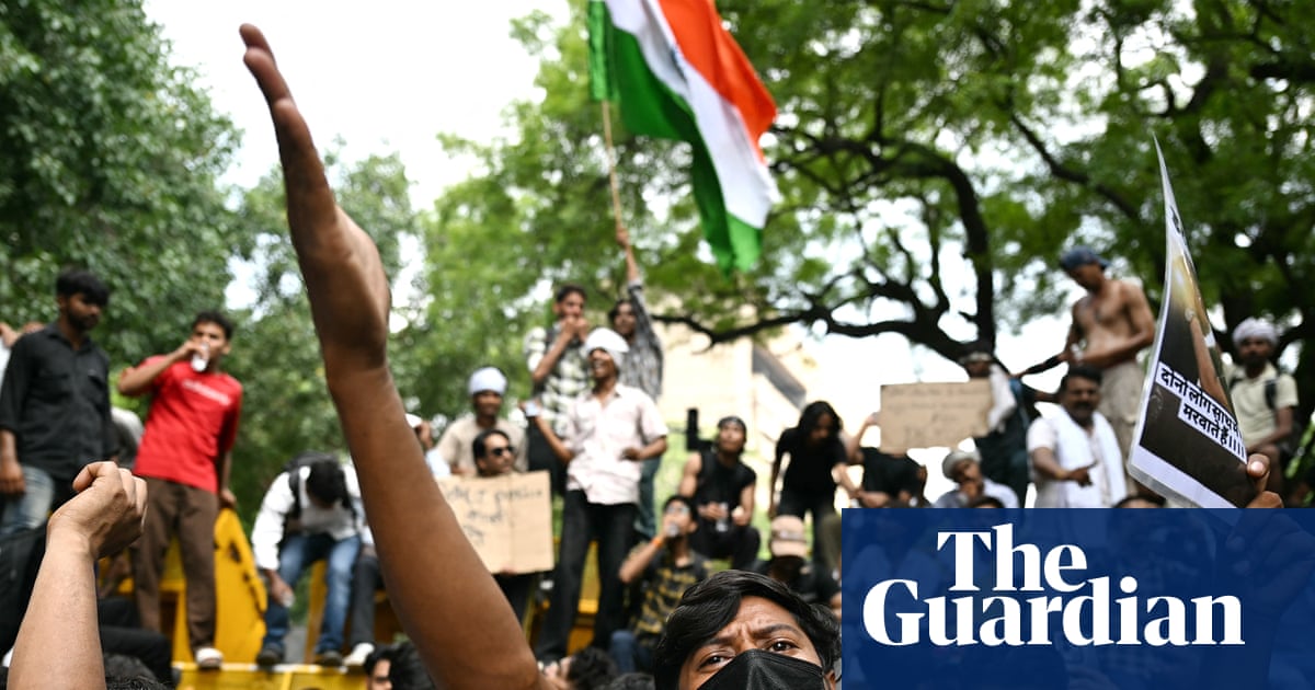 Indian Cockroach activist ends hunger strike after 26 days as protests spread