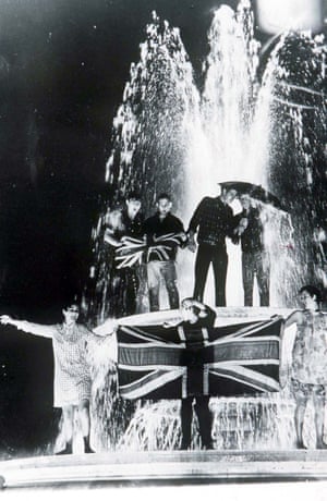 England fans celebrate winning the World Cup in the fountains of London’s Trafalgar Square in 1966.