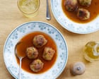 Ricetta Innovativa di Albóndigas Vegetariane con Ceci, Pastinaca e Mela in Brodo di Zafferano e Pomodoro