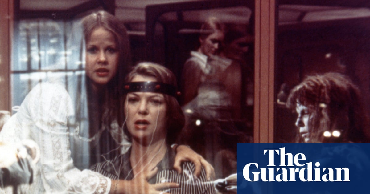 «Evidentemente la peor película jamás filmada por nadie»: la historia detrás de la horrorosa secuela de ‘El exorcista’ de John Boorman | Cine «Evidentemente la peor película jamás filmada por nadie»: la historia detrás de la horrorosa secuela de ‘El exorcista’ de John Boorman | Cine