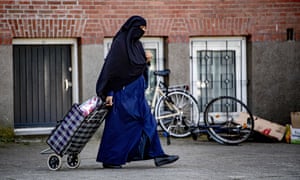 the guardian - dutch-police-signal-unwillingness-enforce-new-burqa-ban https://www.theguardian.com/world/2019/aug/01/dutch-police-signal-unwillingness-enforce-new-burqa-ban?