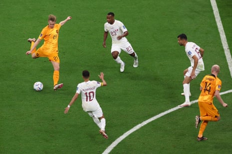 Netherlands v Qatar: World Cup 2022 – live | World Cup 2022 4 The Barcelona man has an effort blocked by his own teammate. You suspect that's the only way that Qatar can keep this goalless.