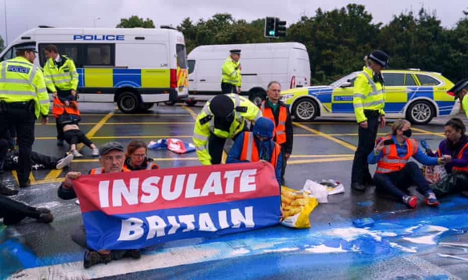 More Than 50 Arrested At Insulate Britain Demonstration On Monday Released Uk News The Guardian