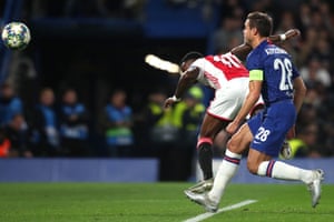 Azpilicueta fails to pick up Quincy Promes who guides a header past Kepa.