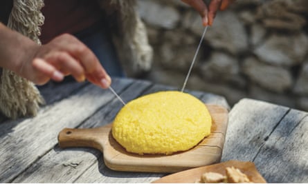 Mămăliga, Moldovan polenta