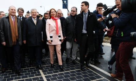 Ségolène Royal inaugurates the solar panel road