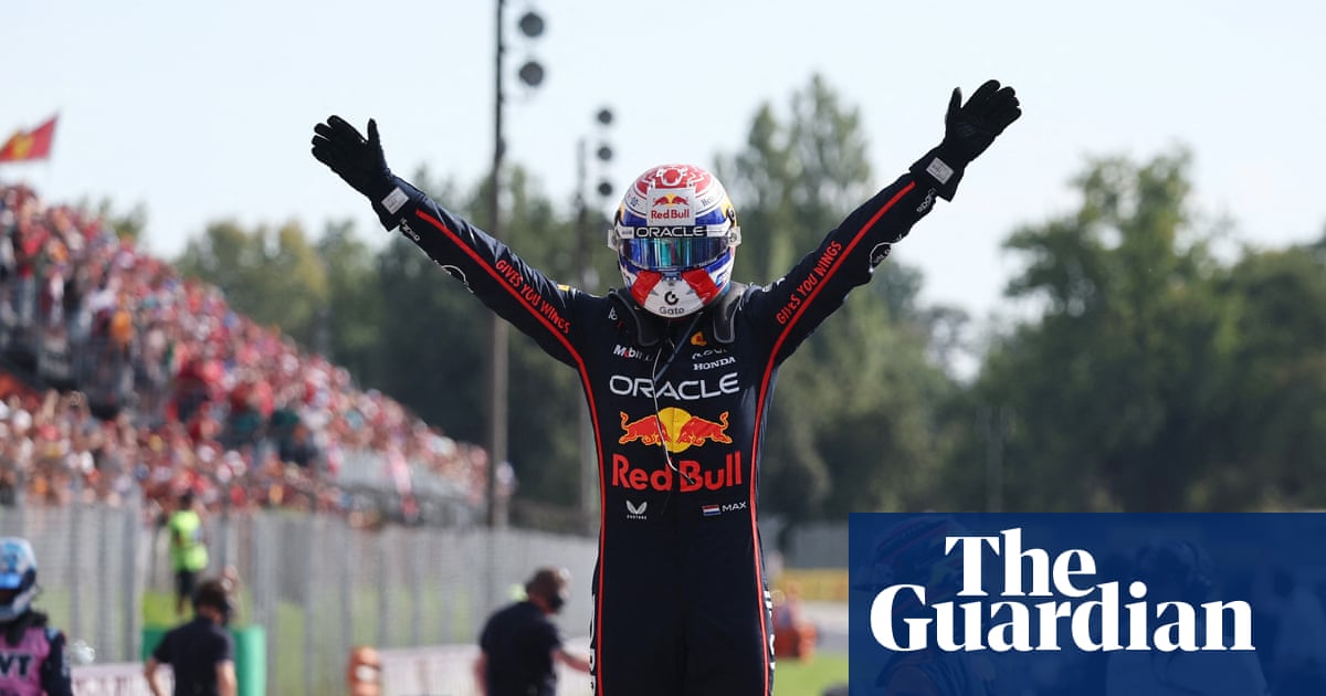 Verstappen wins F1 Italian GP as Norris closes gap on Piastri amid pit-stop  controversy | Formula One | The Guardian