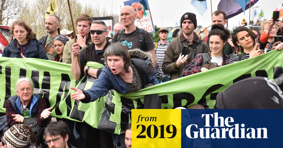 Extinction Rebellion keep control of major London sites into a third day
