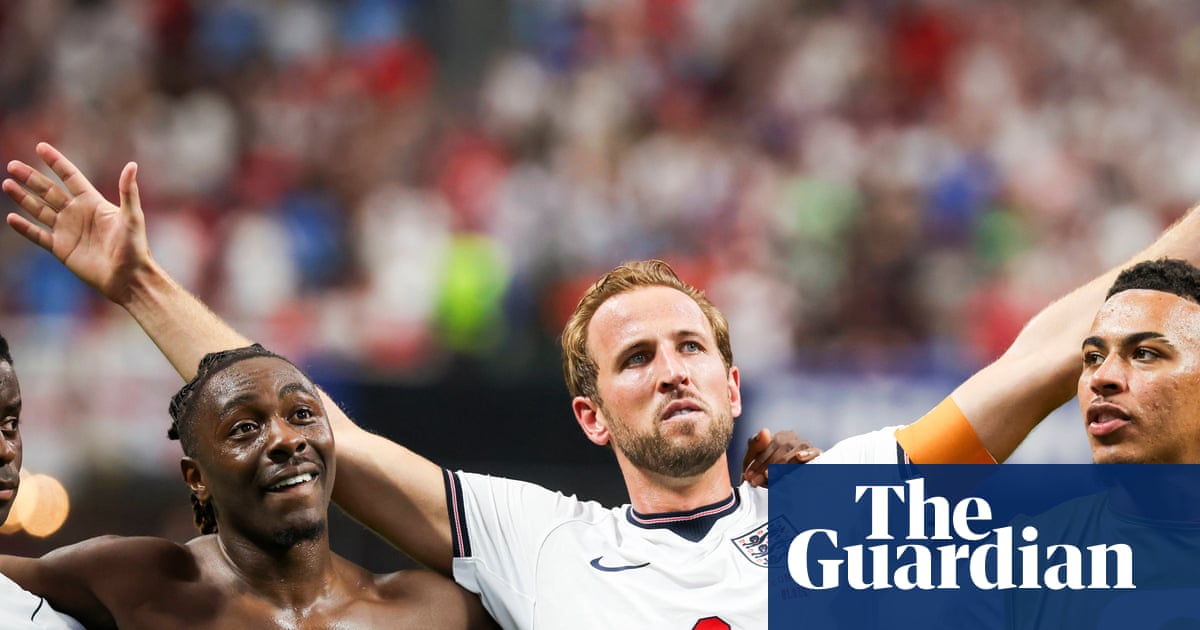 Ujian Azteca untuk Inggris adalah soal bertahan sama pentingnya dengan soal gaya