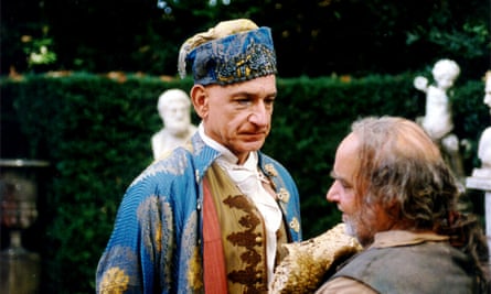 Ben Kingsley, left, during the shooting of The Triumph of Love, 2001, directed by Clare Peploe.