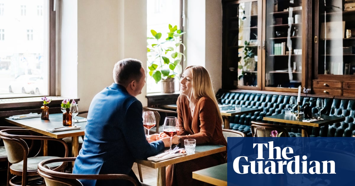 A younger crowd': the rise of Britain's early-bird restaurant dining