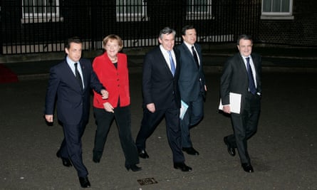 Sarkozy, Merkel, Gordon Brown, Barroso and Romano Prodi after a meeting at Downing Street in 2008 to discuss the financial crisis.
