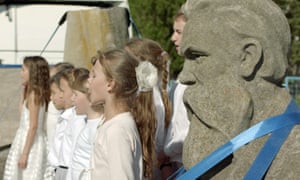 Songs for Friedrich … Engels is joined by a choir in Kharkiv, Ukraine.