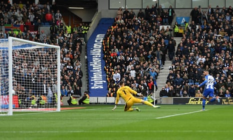 Albion's Deniz Undav scores the first goal.