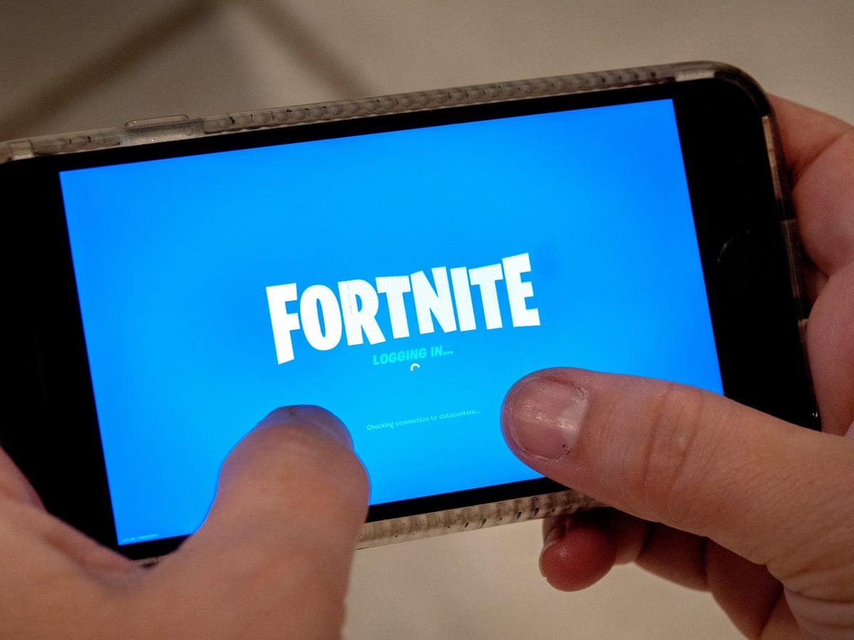 Microsoft joins court battle between Apple and Fortnite maker Epic | Apple  | The Guardian