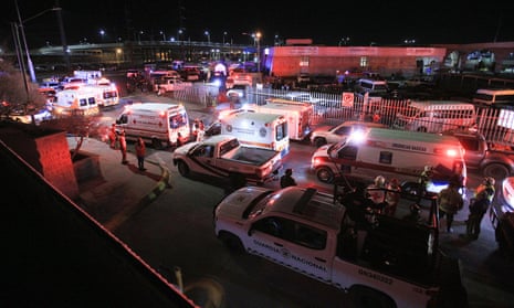 Emergency services at the scene of the deadly blaze in Ciudad Juárez.