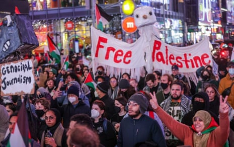 Thousands of pro-Palestinians demonstrators, part of a 'Flood Manhattan for Gaza' protest, march from Columbus Circle to Grand Central in New York, United States on November 10, 2023.