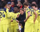 Tottenham in crisi: Frank avverte di una mancanza di stile e chiede tempo per riorganizzare la squadra