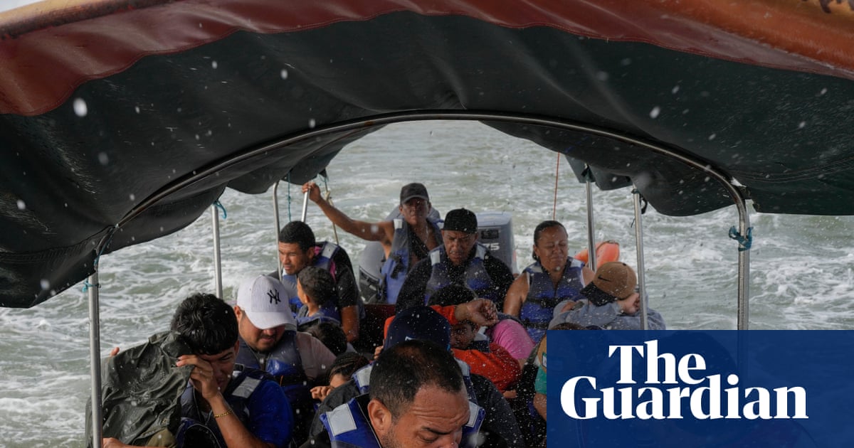 14,000 US-bound people have returned south since Trump border crackdown, UN finds