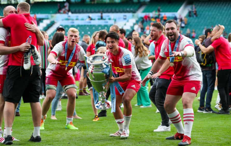 Marcus Smith celebrates with the trophy following the Harlequins' victory over Exeter in the Premiership final in June.