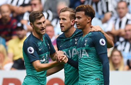 Ben Davies with Harry Kane and Dele playing for Tottenham.