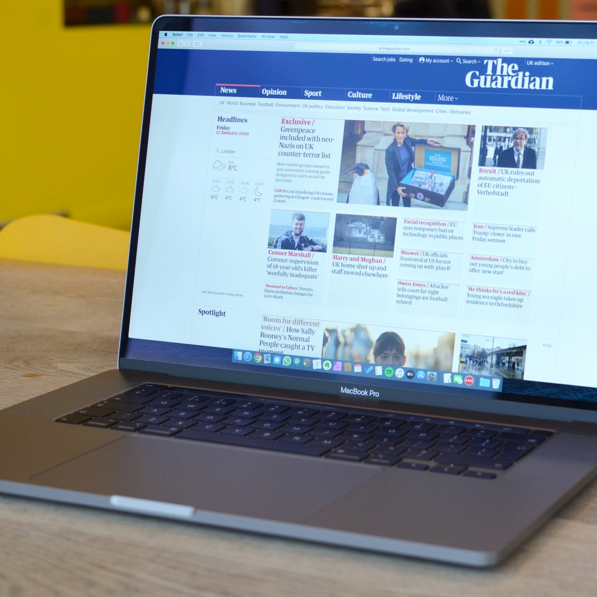 16in Macbook Pro Review Bigger Battery New Keyboard New Apple Apple The Guardian