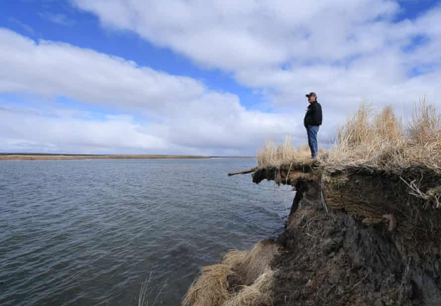 Erosion caused by melting permafrost tundra and the disappearance of sea ice on the Yukon delta in Alaska