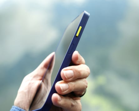 The power button and Moments switch of the Fairphone 6+.