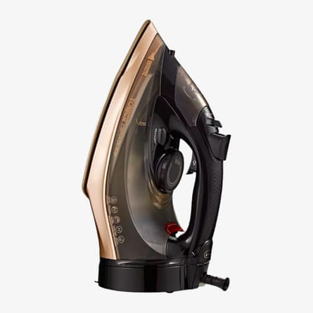 Tower Ceraglide 2800W 360 Cord Cordless Steam Iron Black and Gold