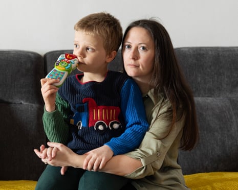 Eltern von Kindern mit besonderen Bedürfnissen diskutieren über Veränderungen