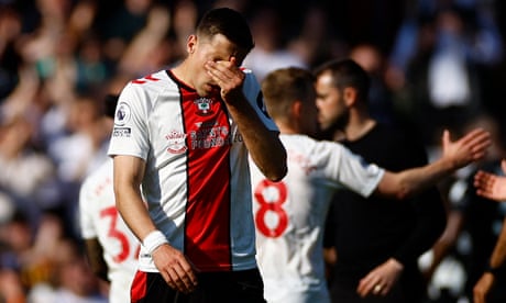 Southampton relegated after Vinícius and Mitrovic fire Fulham to victory