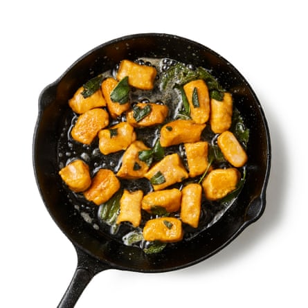 Felicity Cloake’s perfect pumpkin gnocchi. Put in a frying pn with hot butter. Tear in the sage leaves. Add the drained gnocchi and cook, stirring gently and tossing, until coated in butter and lightly coloured all over.
