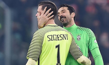 Szczesny with Gianluigi Buffon after Roma played Juventus in December.