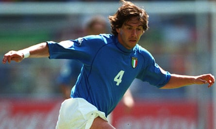 Demetrio Albertini in action for Italy in 2000