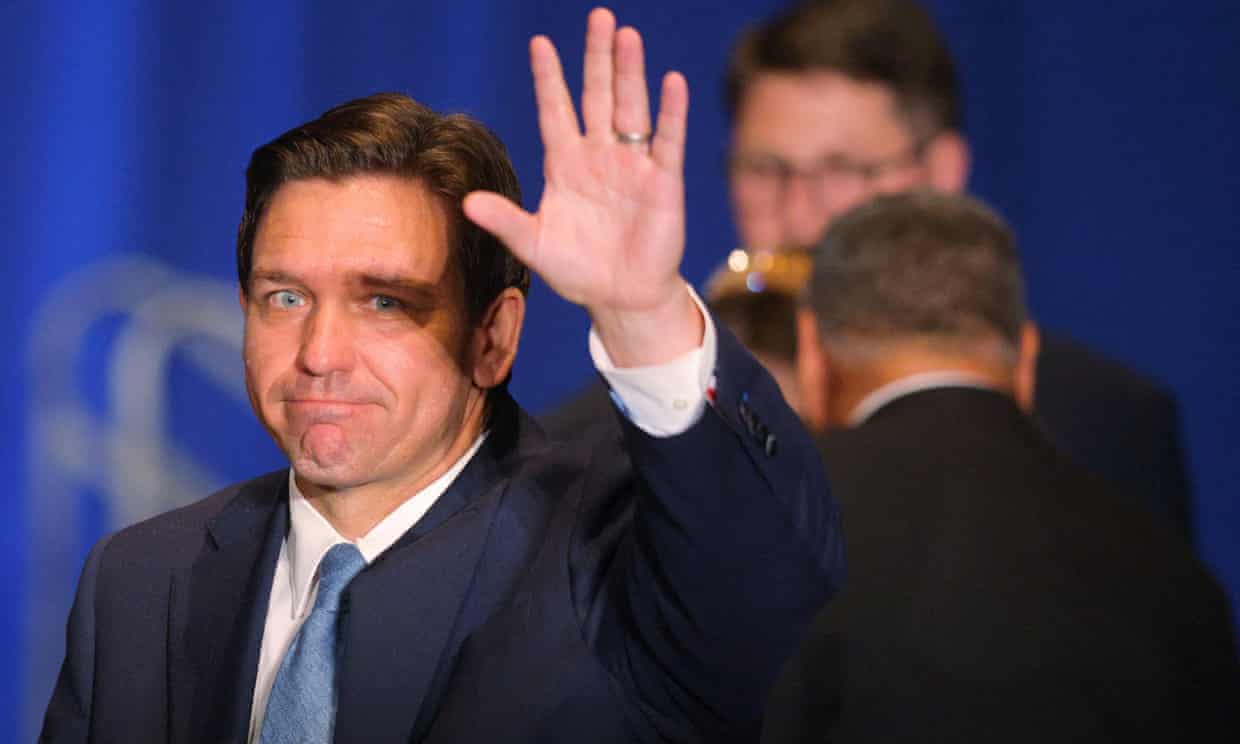 Republican megadonor pauses Ron DeSantis funding over abortion and book banning (theguardian.com)