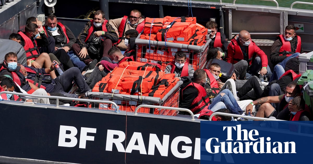 Border Force tactics against small boats in Channel ‘ineffective’, says review