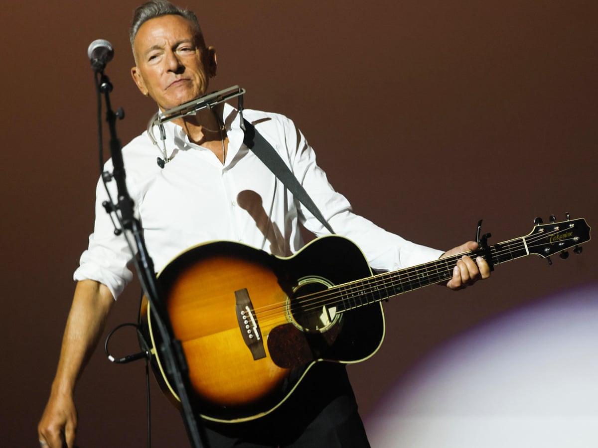 Bruce Springsteen releases anti-ICE song dedicated to Minneapolis | Bruce Springsteen | The Guardian