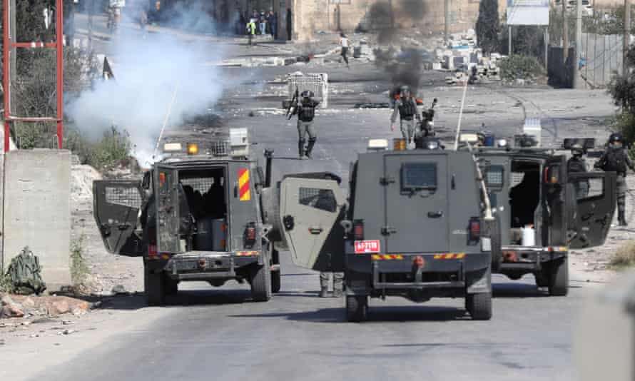Clashes in the village of Beita on April 15
