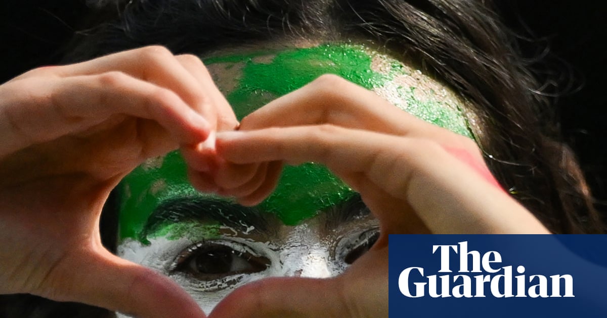 ‘Beautiful moment’: fans of New Zealand and Iran draw on World Cup fervour together