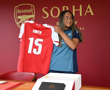 Olivia Smith signs for Arsenal at Sobha Realty Training Centre.