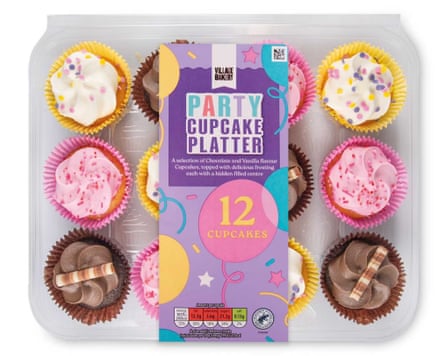 Aldi Village Bakery party cupcake platter of 12