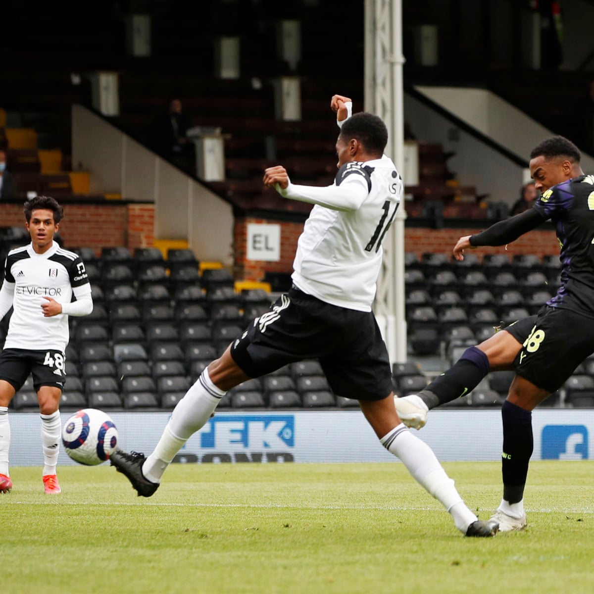 Newcastle have agreed a fee in the region of £22m with arsenal to sign joe willock. Joe Willock Newcastle . Joe Willock Scores For Seventh Game In A Row As Newcastle Win At Fulham Premier League The Guardian