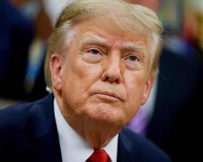 Trump backs away from top aides who reportedly advised pro-Russia government