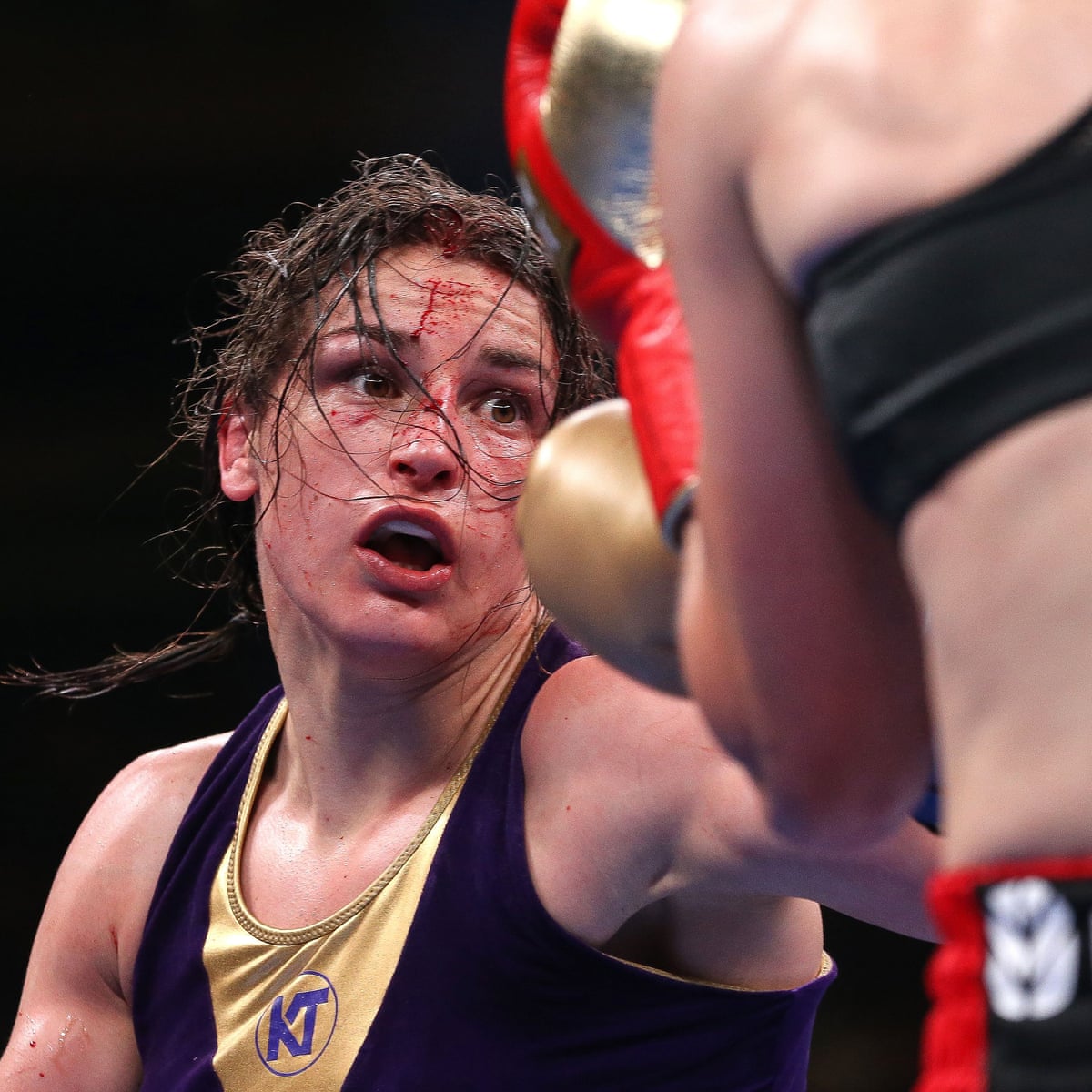 Katie Taylor Becomes Undisputed Champion In Epic Scrap With Delfine Persoon Boxing The Guardian