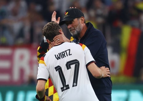 Jürgen Klopp και Florian Wirtz.