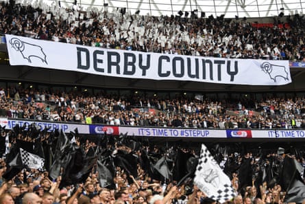 Derby fans