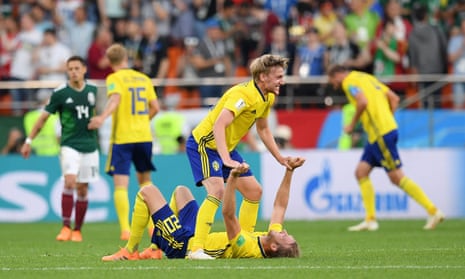 Strangest goal ever? Swedish team scores from own zone after opponents  no-show faceoff (Video)
